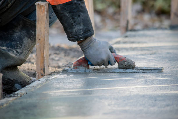 Best Concrete Pool Decks in Savannah, TX